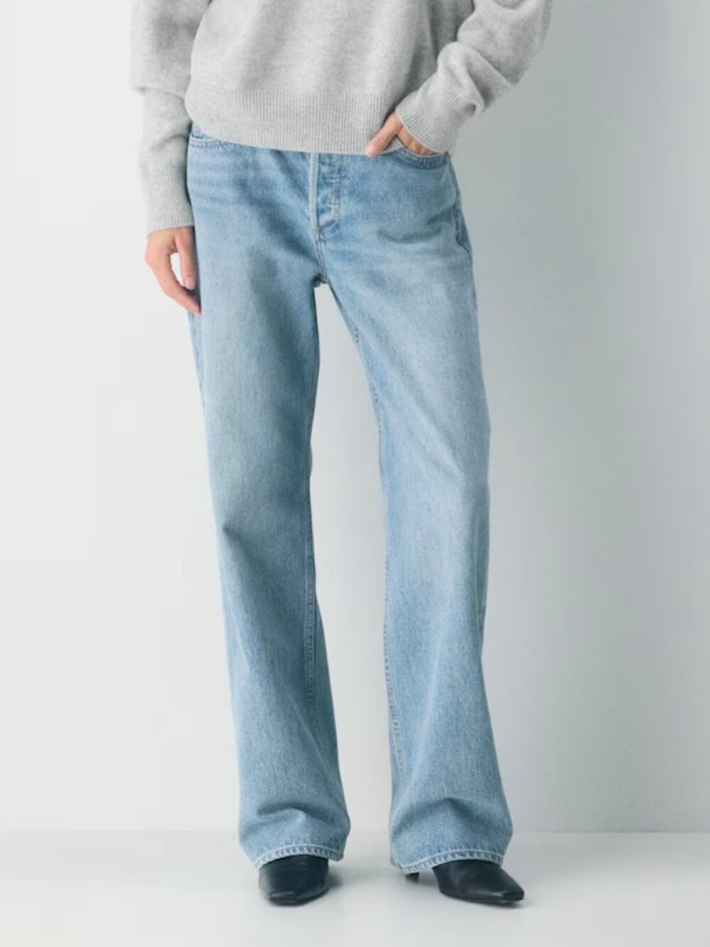 Aritzia Denim Forum The '90s Vintage Lo-Rise Straight Jean Bleu Taboo Size 27